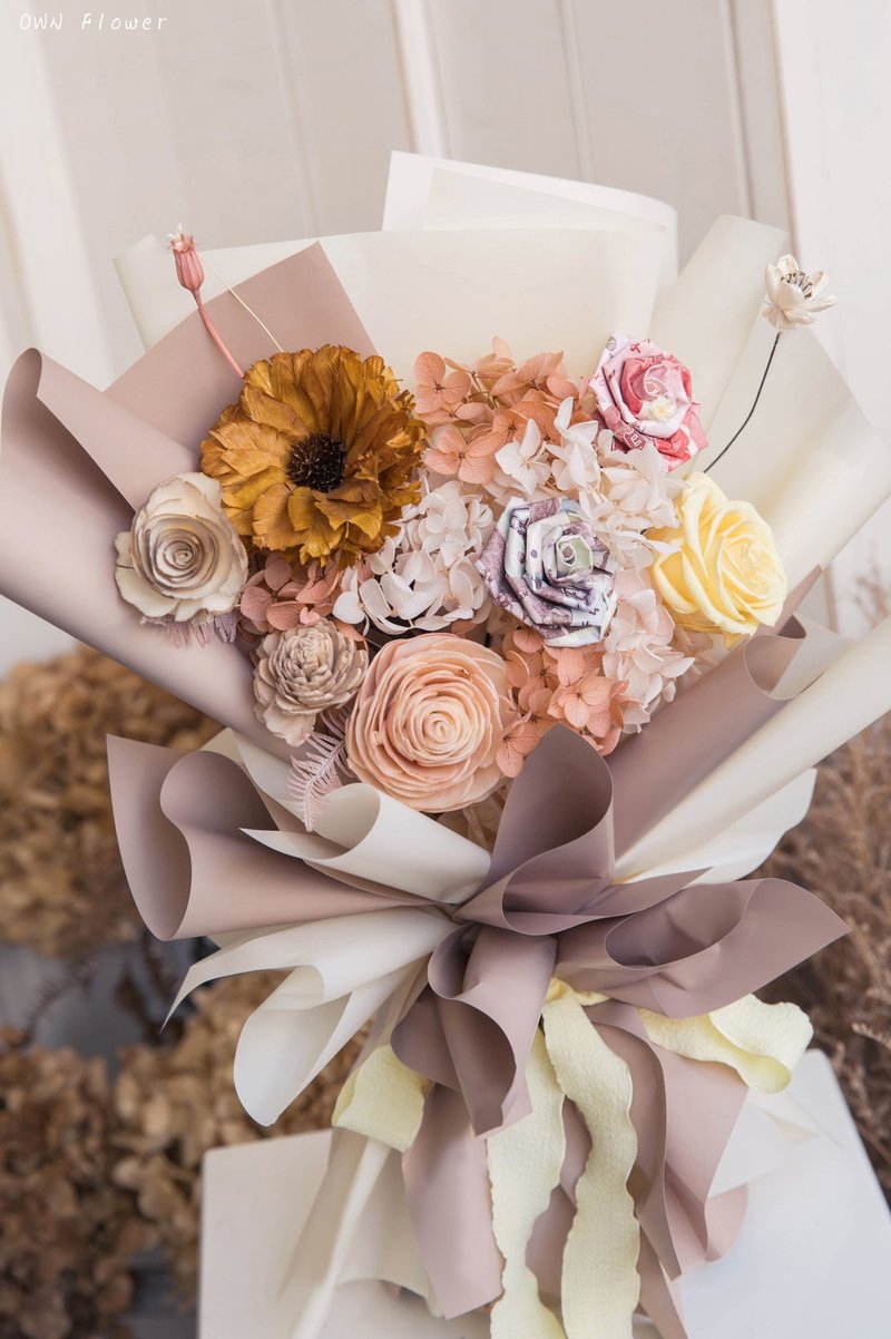 鈔票花束/奶茶花束/有錢花/錢花束/生日花束/生日禮物/永生花花束 - 乾燥花/永生花 - 植物．花 卡其色