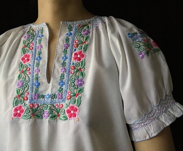 40s/50s Vintage Hungarian Hand Embroidered Peasant Blouse, 55% OFF