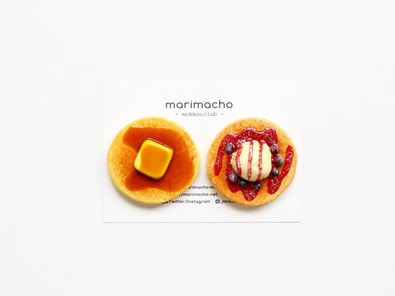 ホットケーキとパンケーキのちいさな木製マグネット/ブローチ - 磁鐵 - 木頭 黃色