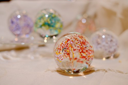 作家様 ガラス 置物 文鎮・花火シリーズ|ガラス燃焼ワークショップによる手作り