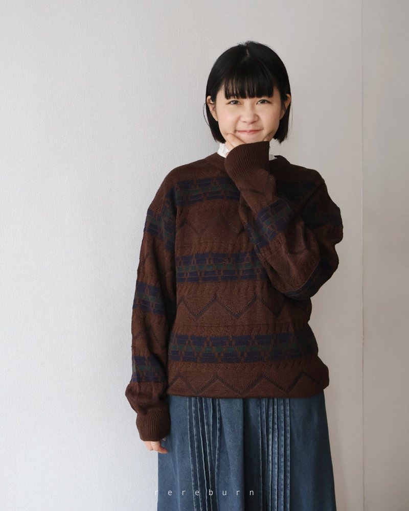 Winter retro neutral Japanese Korean-made geometric knitted loose thin burgundy wool vintage sweater - Women's Sweaters - Wool Red