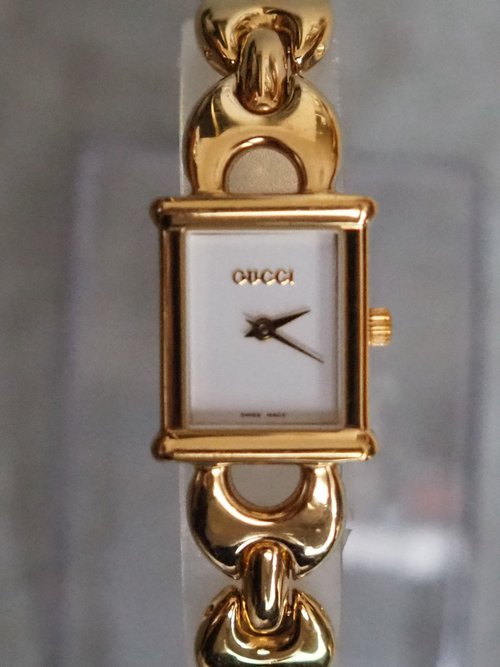 GUCCI ゴールド 金属ベルト 時計 楽天市場】【ウォッチ】GUCCI グッチ ゴールド文字盤 GP