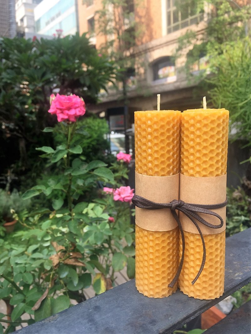 玫瑰蜂蠟蠟燭(花香調) 居家香氛系列 禮物小品 - 香氛蠟燭/燭台 - 蠟 黃色