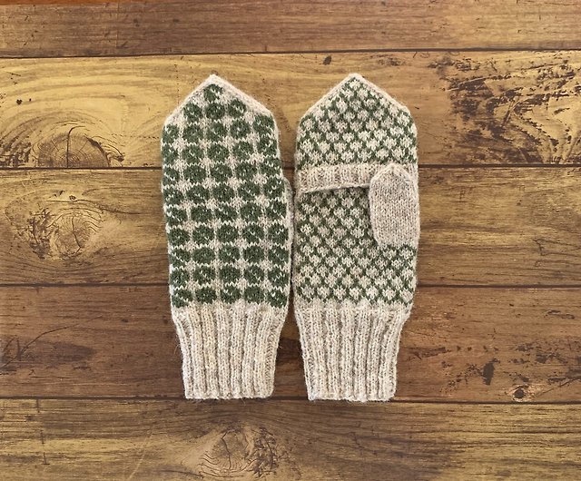 Mittens With Latvian Traditional Pattern Cover Beige X Green - Shop Mlab  Gloves & Mittens - Pinkoi