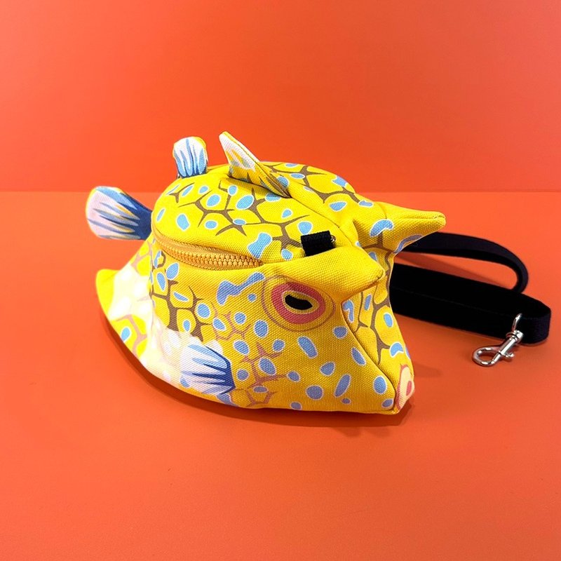 Design No.LC135 - 【Cotton Canvas】Longhorn Cowfish Pouches - กระเป๋าเครื่องสำอาง - ผ้าฝ้าย/ผ้าลินิน สีเหลือง