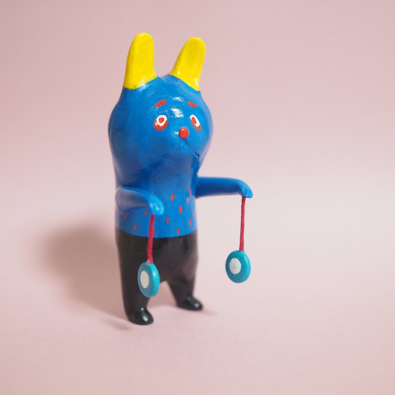 ヨーヨーウサギ - 人形・フィギュア - 粘土 ブルー
