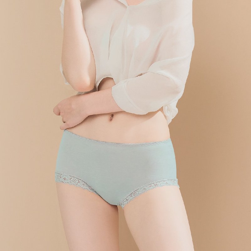【Clany 可蘭霓】微性感蕾絲抗敏M-XL內褲(湖水綠 2171-83) - 女裝內衣/內褲 - 環保材質 綠色