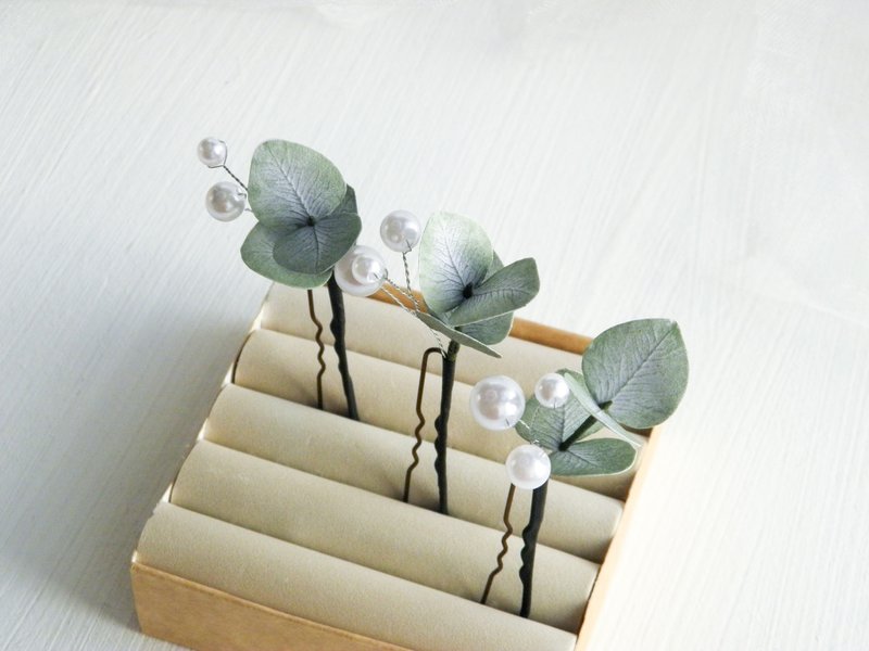 Wedding headpiece Floral hair pins Eucalyptus pearl hair pins Bridal hair piece - 髮夾/髮圈 - 其他材質 綠色