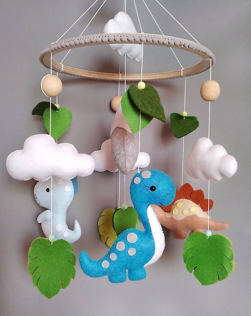 Funny dinosaurs baby crib mobile, cot mobile for nursery - 嬰幼兒玩具/毛公仔 - 環保材質 多色