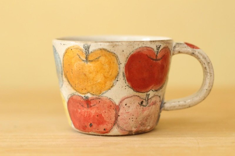 ※受注生産　カラフルりんごのカップ。 - マグカップ - 陶器 