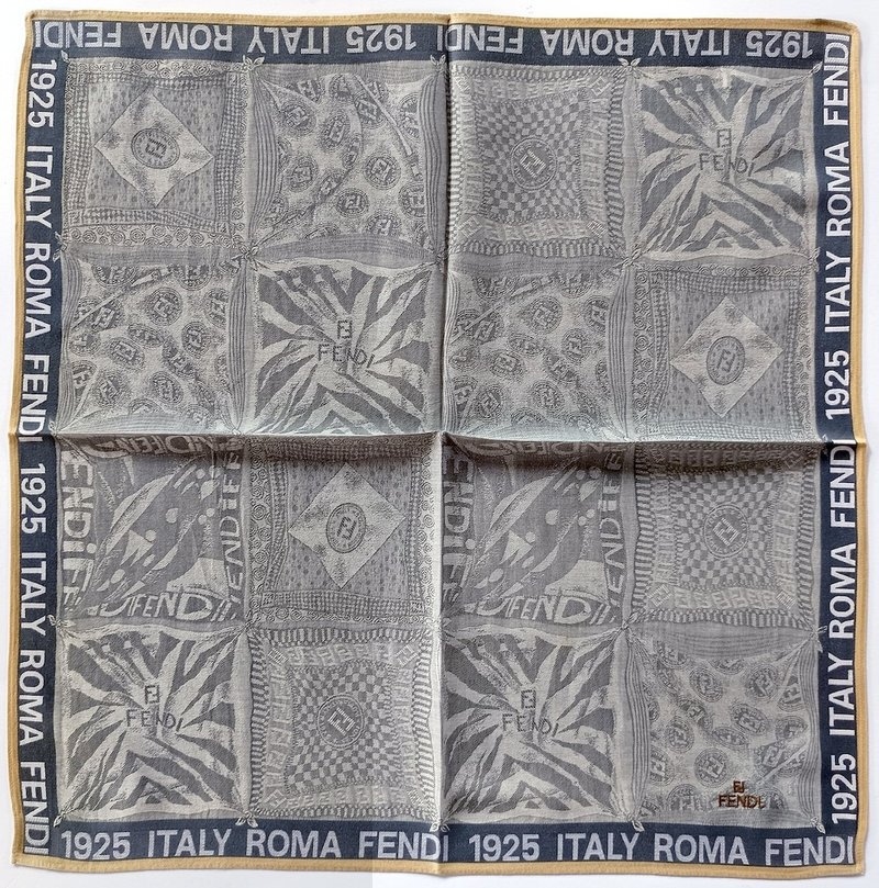 Vintage Fendi Jacquard Handkerchief – Animal Print & Geometric 19 x 18.5 inches - 手帕 - 棉．麻 灰色