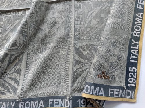 フェンディ ヴィンテージ ハンカチ ポケットチーフ クラシック