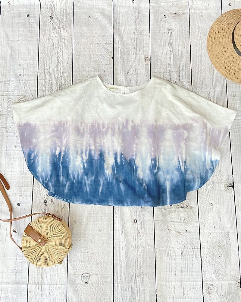 [Moriori Sea] Lavender Forest Blue Dye Top/Butterfly Sleeve Top - เสื้อผู้หญิง - ผ้าฝ้าย/ผ้าลินิน สีน้ำเงิน