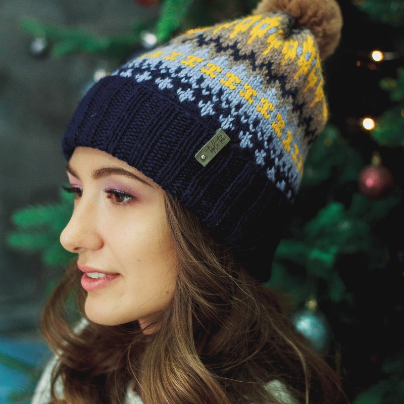 Warm pompom hat / Unisex hat/ Jacquard wool hat - 帽子 - 其他材質 藍色