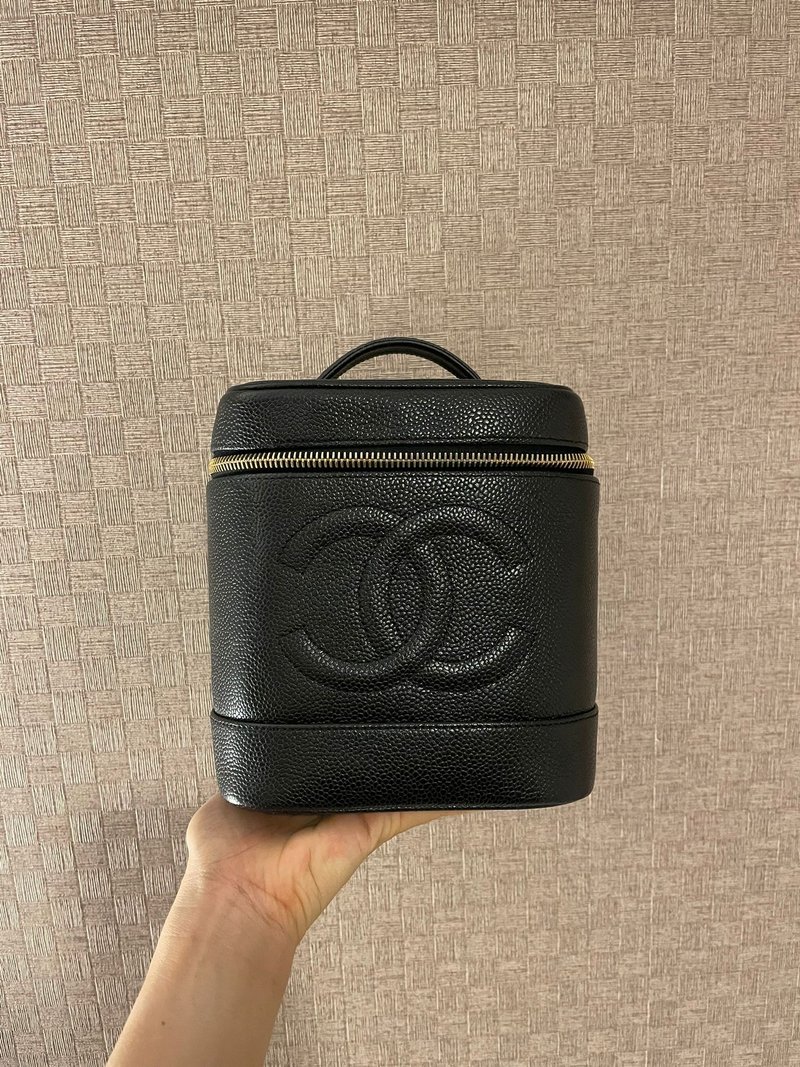 【LA LUNE】Rare second-hand SA Chanel black caviar leather box cosmetic bag side crossbody - Handbags & Totes - Genuine Leather Black