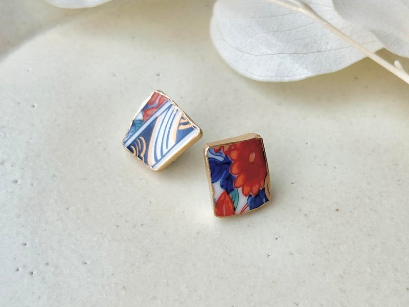 【金具が選べる】有田焼　金継ぎ　ピアス　イヤリング　花柄　和柄　伝統工芸　No.147 - 耳環/耳夾/耳骨夾 - 陶 紅色