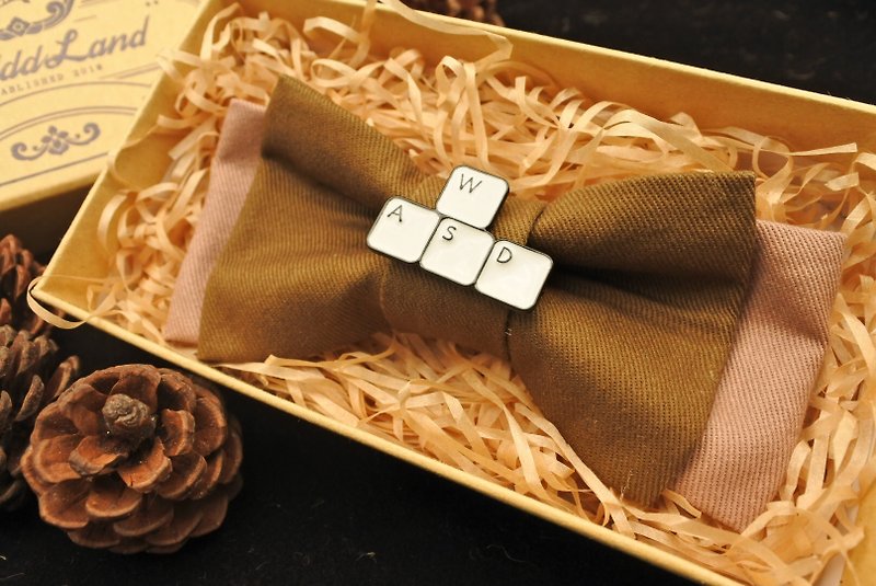 Original handmade bow tie engineer exclusive keyboard letters funny Swing Dance Christmas gift - หูกระต่าย/ผ้าพันคอผู้ชาย - ผ้าฝ้าย/ผ้าลินิน สีกากี