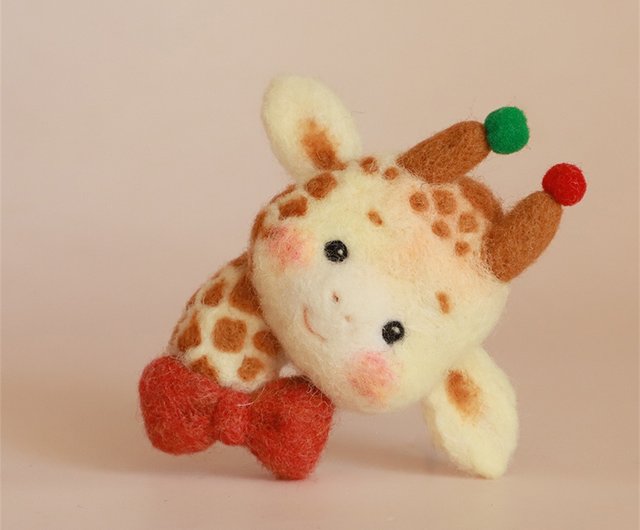 羊毛フェルト★クリスマスパンダキーホルダー 羊毛フェルト手作りクリスマスパンダ華花動物園かわいい漫画動物