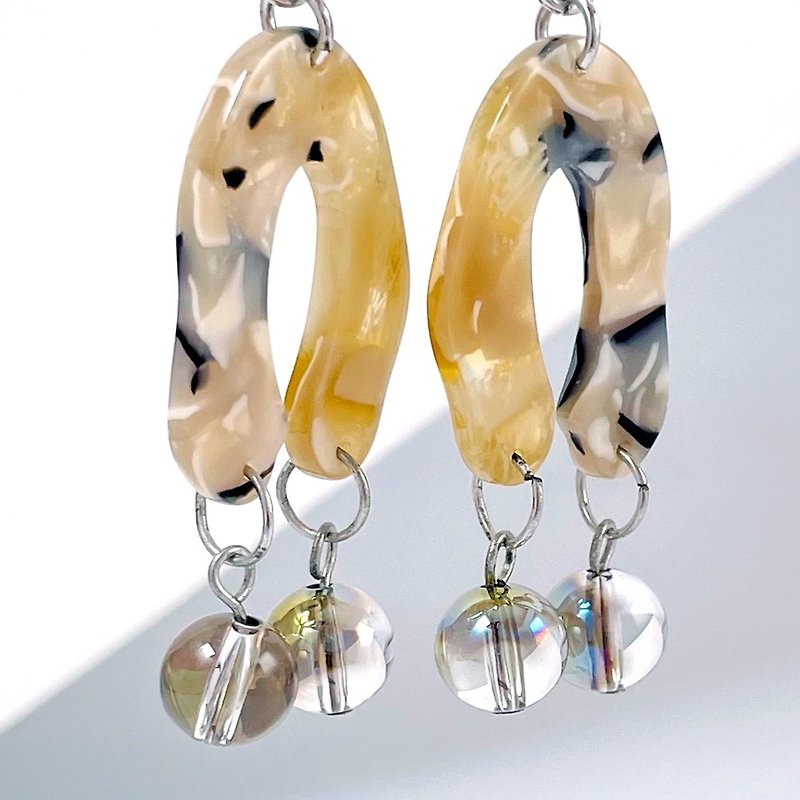 Nude marble acylic with no cutting crystals earrings - ต่างหู - คริสตัล 