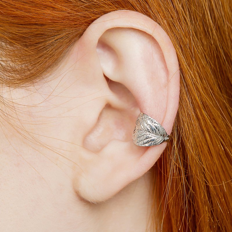 Silver leaf ear cuff no piercing - 耳環/耳夾/耳骨夾 - 純銀 銀色