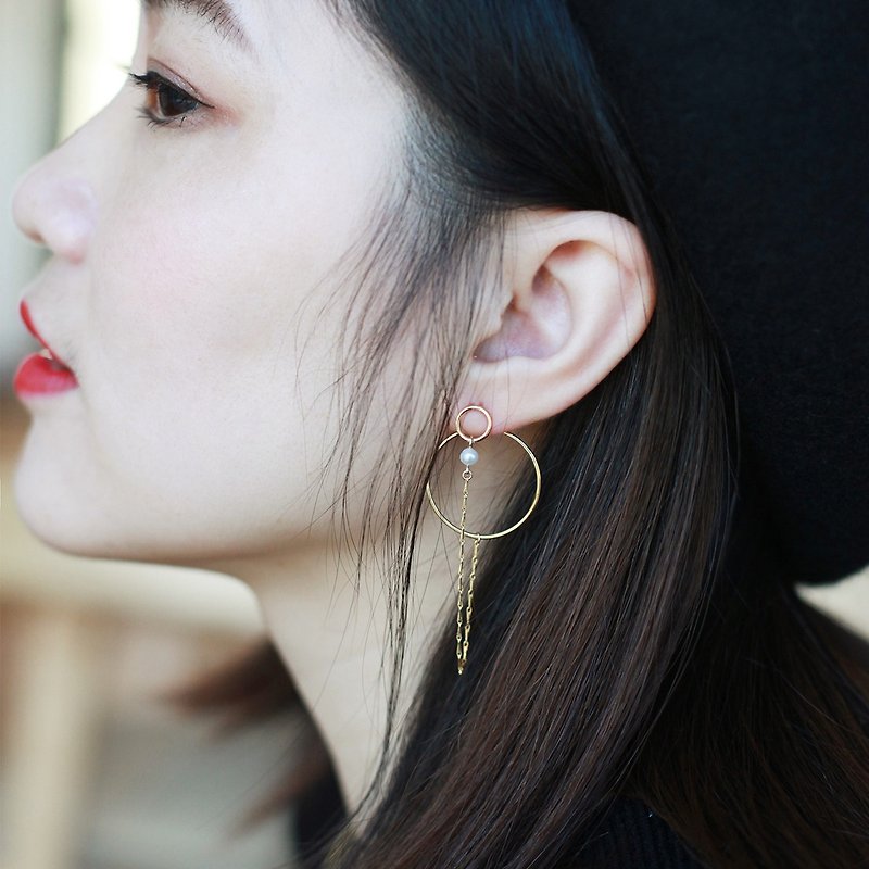 Miss Queeny original | natural pearl earrings with tassels before and after the circle - ต่างหู - โลหะ สีทอง