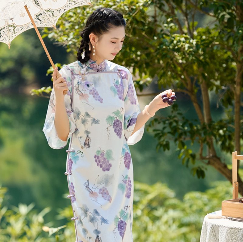 【山茶葡萄】 新中式復古/古法雙襟旗袍 - 旗袍/改良式旗袍 - 其他材質 紫色