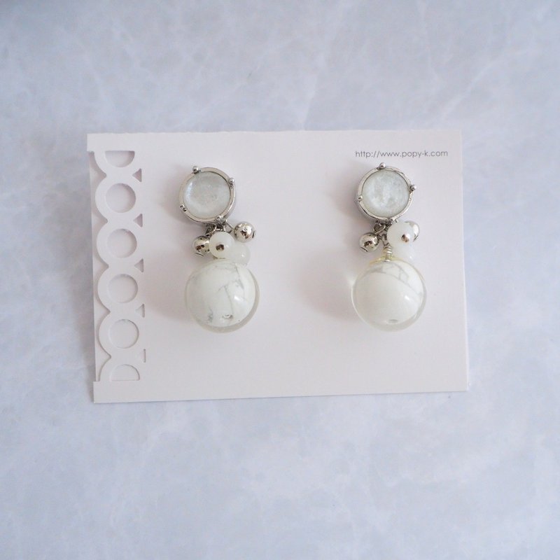 MARBLE SILVER EARRINGS - ต่างหู - วัสดุอื่นๆ สีเงิน