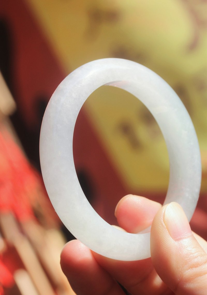 天然緬甸A貨冰糯種淺淺綠翡翠|手鐲圓鐲平安鐲玉鐲子51少女圈口 - 手鍊/手環 - 玉石 透明