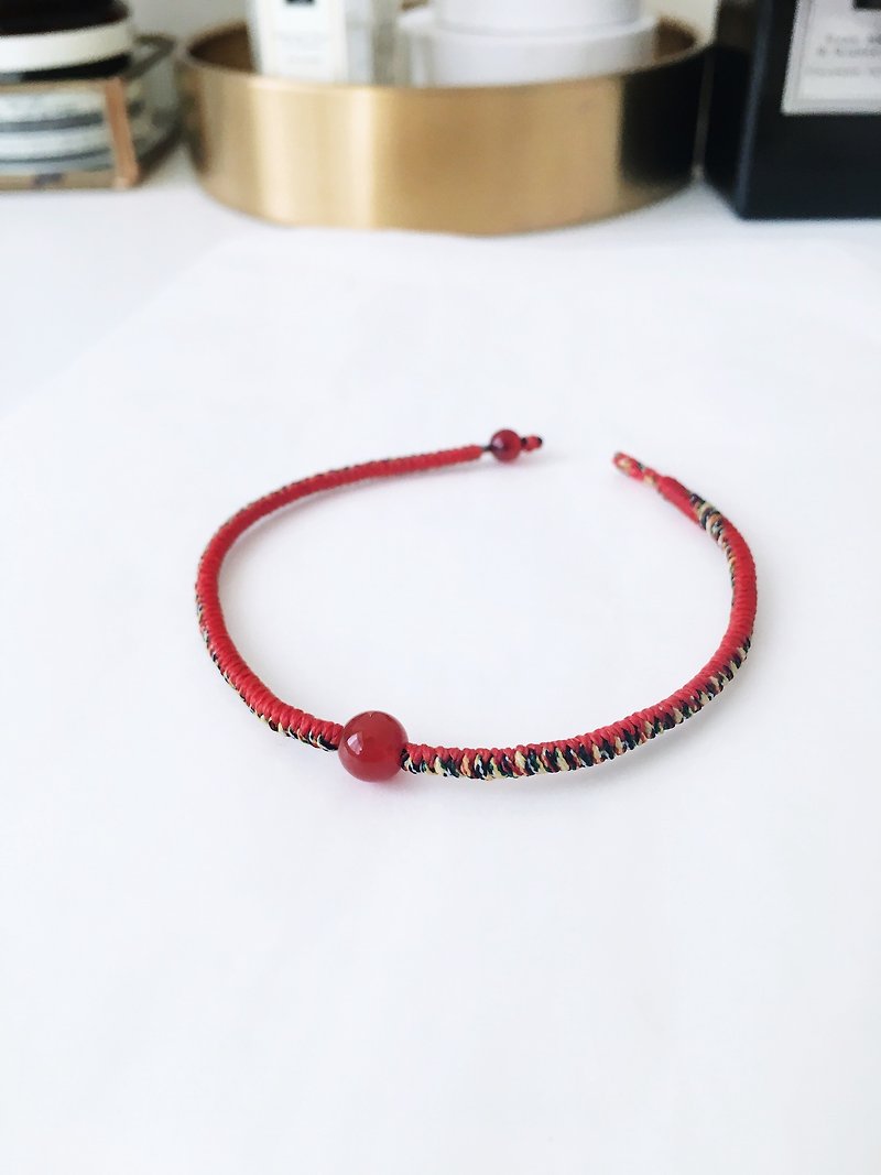Scarlet agate red + five-color diamond knot wax line bracelet praying for good luck and lucky people - สร้อยข้อมือ - วัสดุอื่นๆ หลากหลายสี
