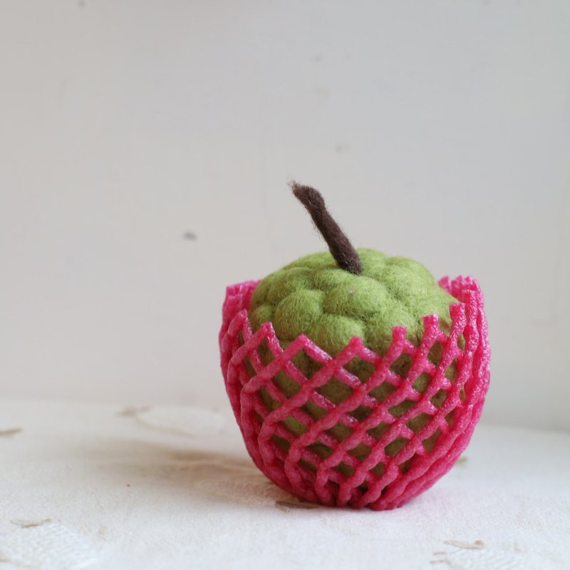 WoolfeltingWool felting Fruit Sugar Apple - ของเล่นสัตว์ - ขนแกะ สีเขียว