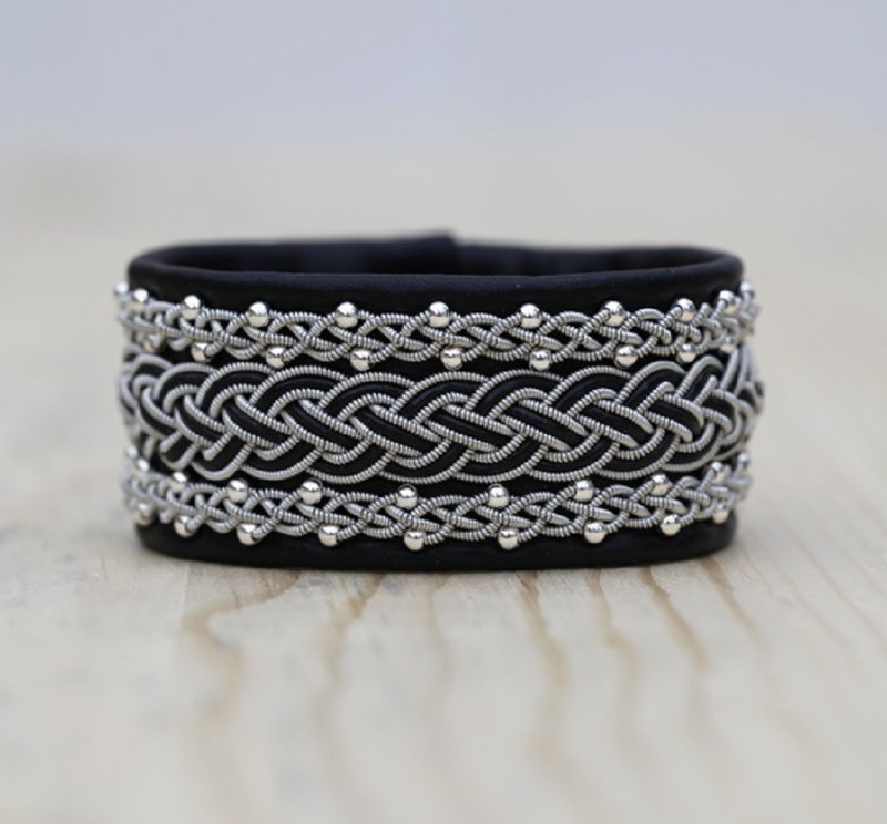 Wide leather bracelet // Scandinavian Design Women's wristband - Bracelets - Genuine Leather Black