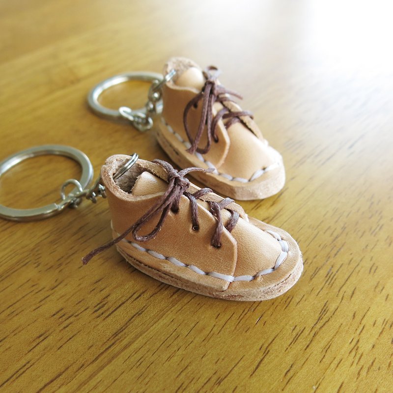 Walking together shoes_Two entry【Jane One Piece】 - Keychains - Genuine Leather Brown