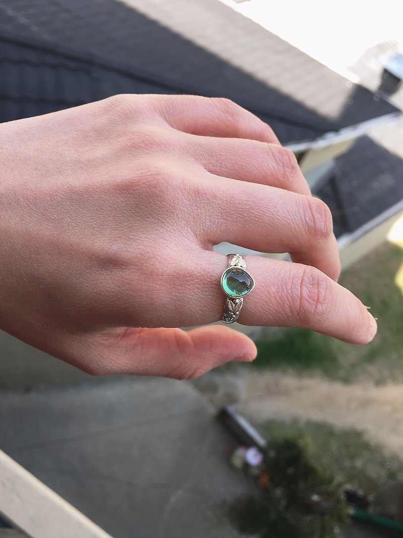 蛋面 綠碧璽 戒指 淨度佳 尼泊爾 手工製 925純銀 - 戒指 - 半寶石 綠色