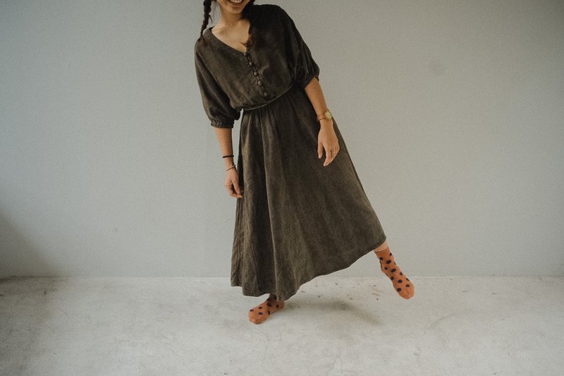 I WEAR EARTH | PomPom Dress | Cotton | Natural colour - 洋裝/連身裙 - 棉．麻 咖啡色