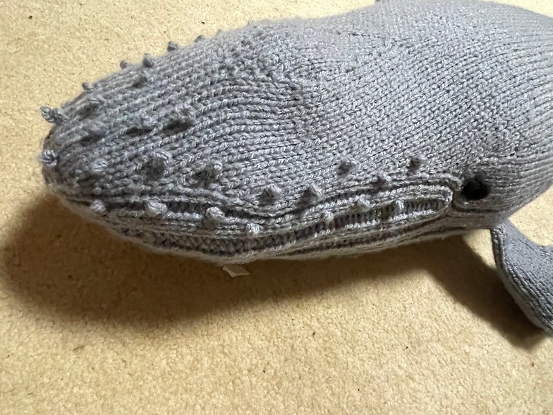 Knit Sea Creatures Humpback Whale Amigurumi (mother size) - เย็บปัก/ถักทอ/ใยขนแกะ - ผ้าฝ้าย/ผ้าลินิน สีเงิน