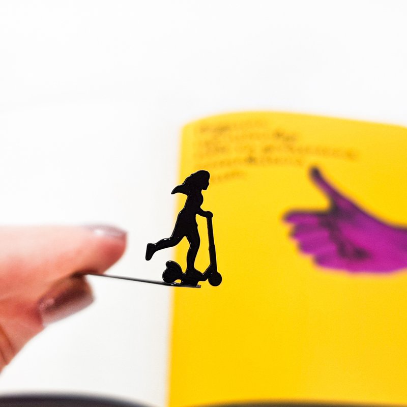 Metal Bookmark– Girl on a Scooter Design, Minimalist Gift for Book Lovers - 書籤 - 其他金屬 黑色