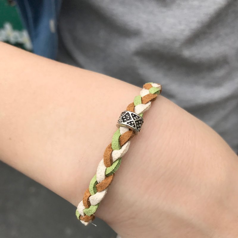 Dream weaving bracelet (prairie type) - Bracelets - Genuine Leather Green