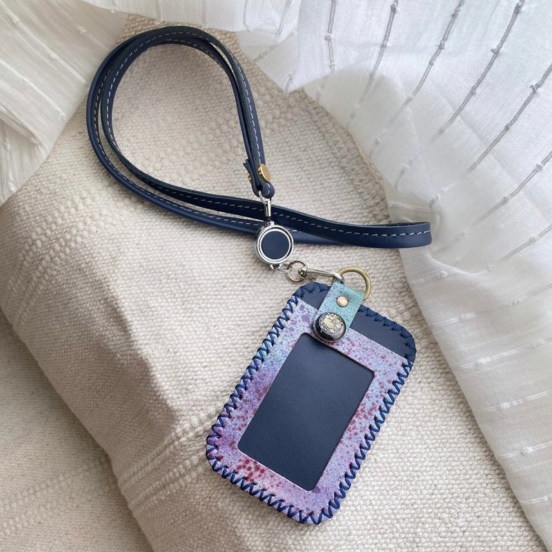 Rendering Card Holder + Telescopic Buckle Neck Strap - Summer Night - ที่ใส่บัตรคล้องคอ - หนังแท้ สีน้ำเงิน