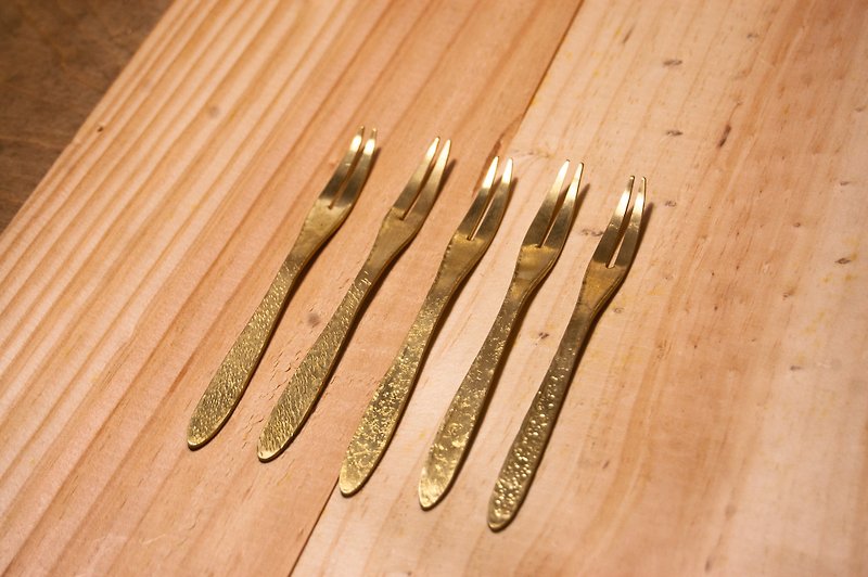 Thick-handled Bronze fork - ช้อนส้อม - โลหะ 