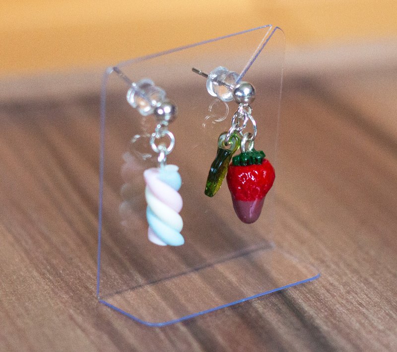 Miniature Food Earrings Stud Earrings - Pocket Simulation Food Earrings Chocolate Strawberry and Cotton Candy - ต่างหู - ดินเหนียว สีส้ม