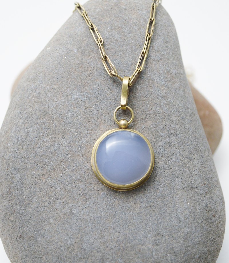 Simple Series-Blue Chalcedony‧Oxidized Brass Handmade Adjustable Chain Necklace - Necklaces - Copper & Brass Blue