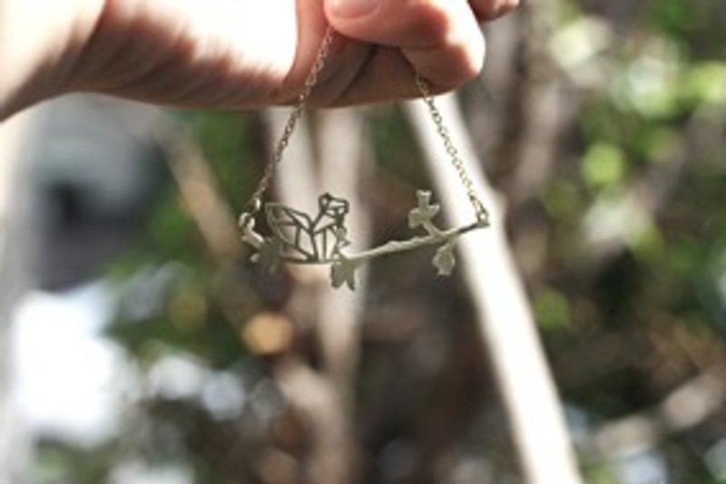 Squrrel geometric with branch necklace - สร้อยคอ - โลหะ สีส้ม