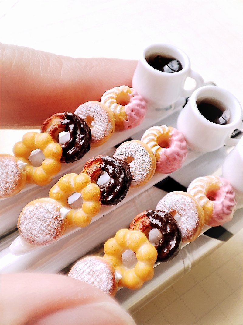 Zurattodonut Time Ballpoint Pen Miniature Food Fake Sweets Food Sample - Ballpoint & Gel Pens - Clay White