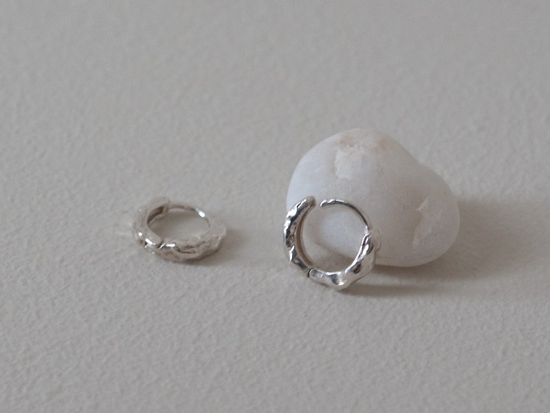 熔岩扣式耳環-純銀 - 耳環/耳夾 - 純銀 銀色