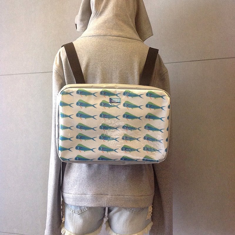 【Organic Cotton】Mahi-Mahi Pattern Fabric Waterproof Backpacks - กระเป๋าเป้สะพายหลัง - วัสดุกันนำ้ หลากหลายสี