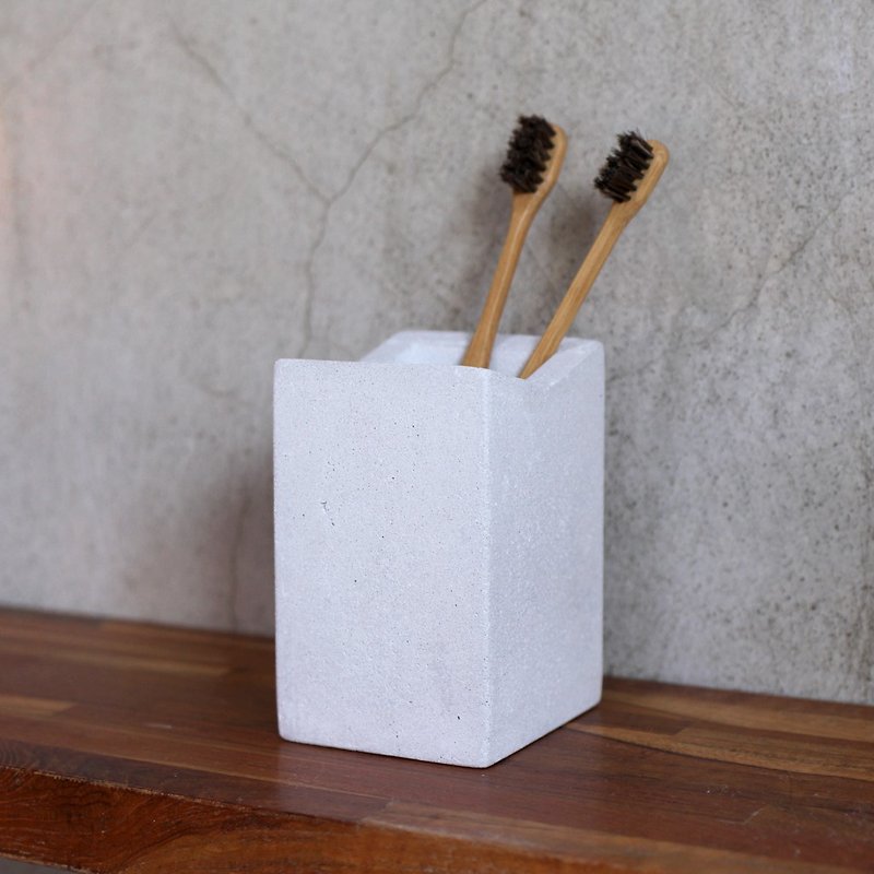 Double inclined Cement toothbrush holder - Items for Display - Cement 