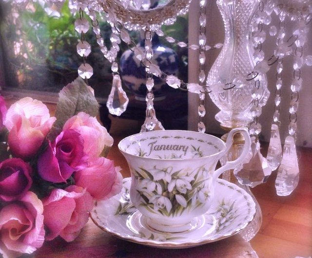 British Royal Albert Royal Albert flower tea cup set of two stock complete  - Shop Annie's antiques Teapots & Teacups - Pinkoi