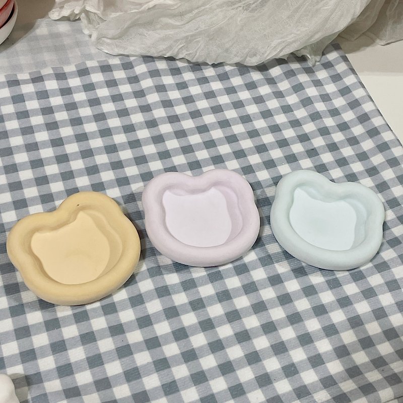 [Bear Bear Ornament Plate] Gypsum powder is not only used as a decoration but also as a diffuser Stone. - ของวางตกแต่ง - วัสดุอื่นๆ 