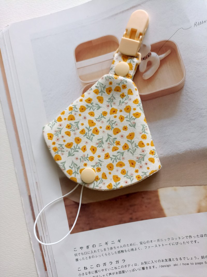 [Shipping within 5 days] Floral two-in-one pacifier clip, pacifier dust cover + pacifier clip dual functions - อื่นๆ - ผ้าฝ้าย/ผ้าลินิน หลากหลายสี