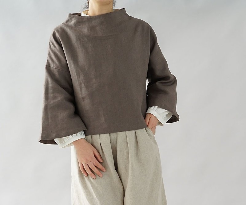 Linen blouse / bottle neck / bell sleeve / long sleeve / brown t23-4 - Women's Tops - Cotton & Hemp Khaki